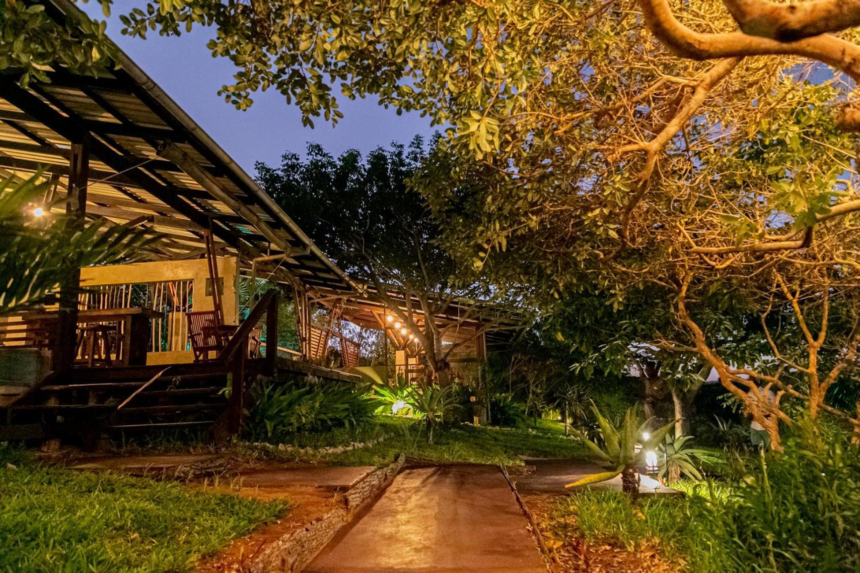 Naara Eco Lodge & Spa Chidenguele Exteriör bild